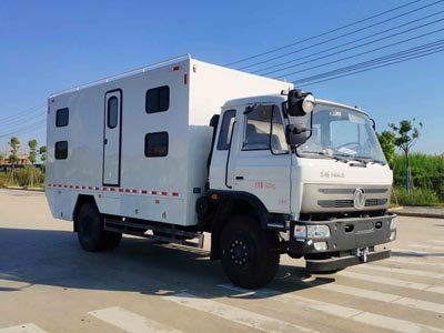程力威牌CLW5090TSYE5型宿營車