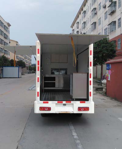 程力威牌CLW5030XSHD5型售貨車