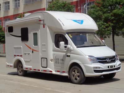 程力威牌CLW5049XLJS5型旅居車