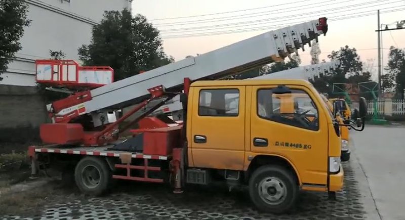 程力威牌CLW5040TBAJ5型搬家作業(yè)車