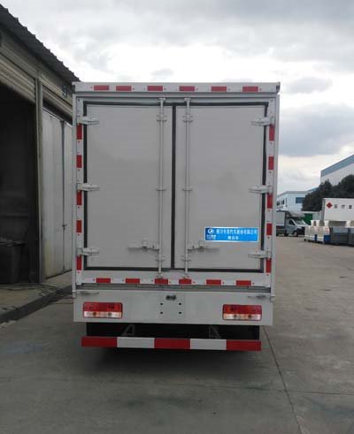 程力威牌CLW5042XWTB5型舞臺(tái)車(chē)