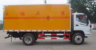 程力威牌CLW5122XQYB5型爆破器材運(yùn)輸車