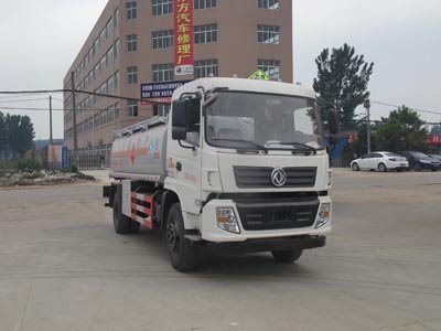 程力威牌CLW5162GYYD5型運油車