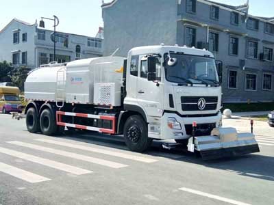 程力威牌CLW5250GQXD5型清洗車