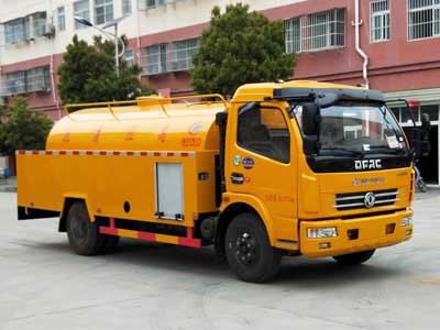 程力威牌CLW5082GQXD5型清洗車