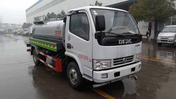 程力威牌CLW5072GSSD5型灑水車