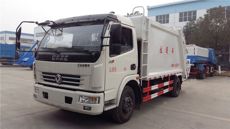 東風多利卡8方壓縮垃圾車