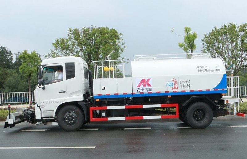 東風(fēng)天錦道路高壓清洗車