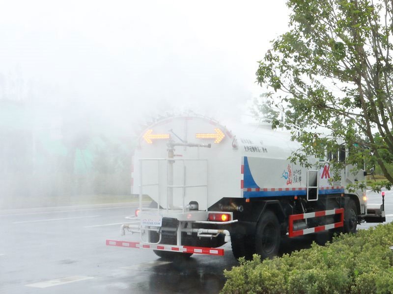 東風(fēng)天錦道路高壓清洗車