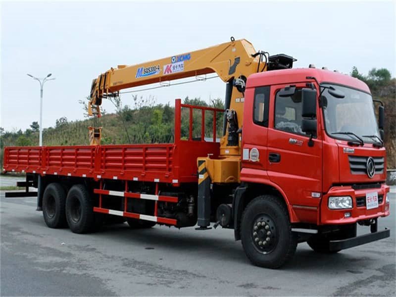 東風(fēng)后八輪12噸隨車吊