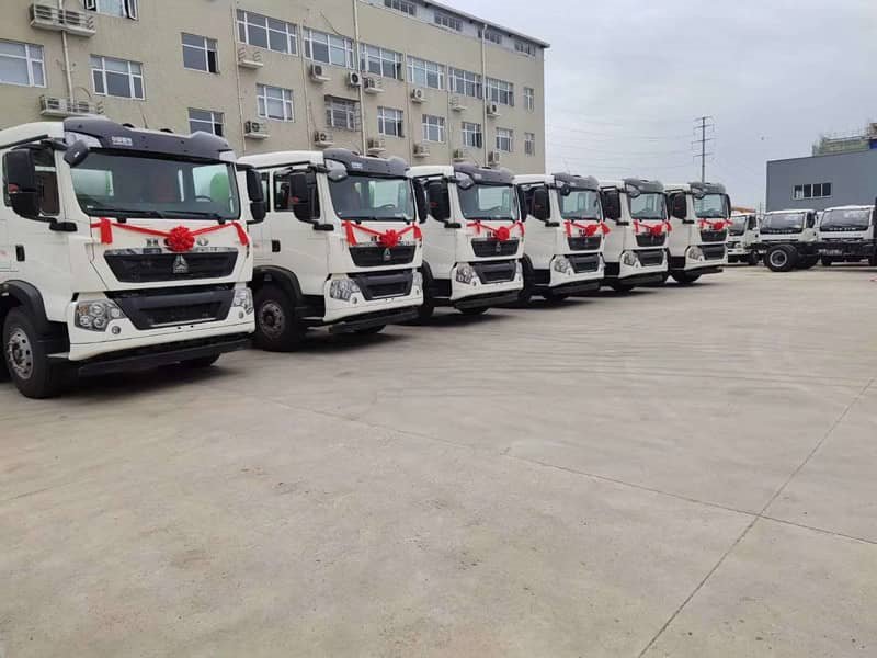 重汽豪沃TX10方12方14方水泥罐車的整車尺寸