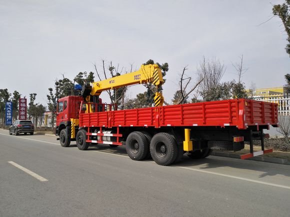 東風(fēng)T5新飛工14噸隨車吊