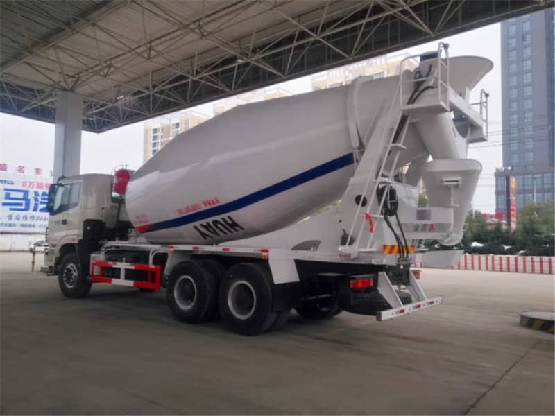 福田歐曼12方輕量化攪拌車(chē)