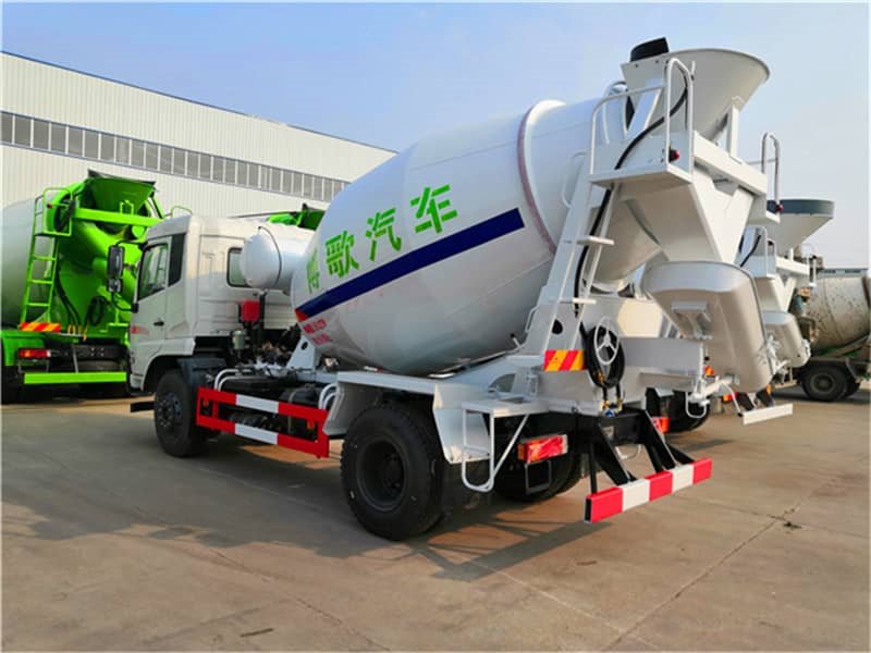 航天萬山6方攪拌車小方量價格是多少
