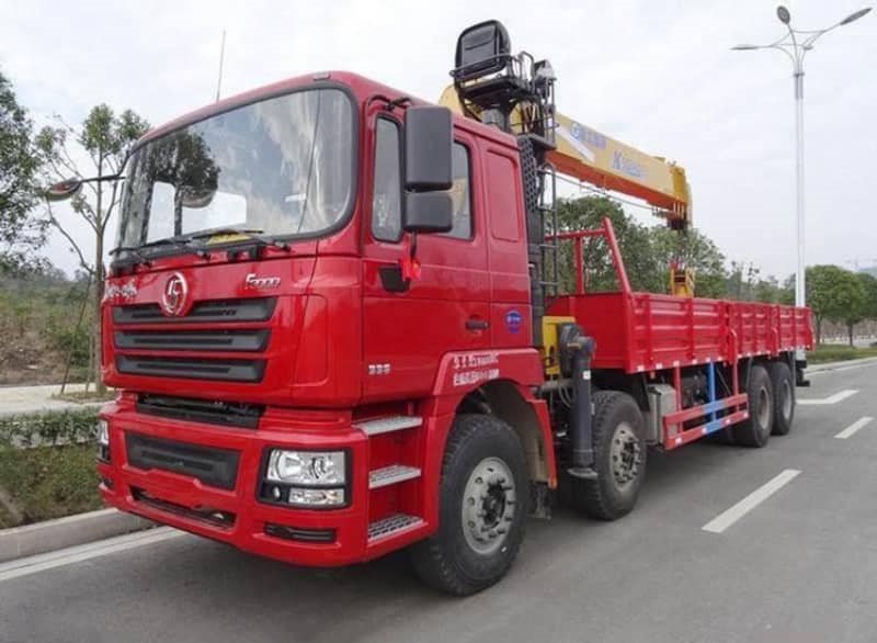 前四后八配徐工16噸隨車吊