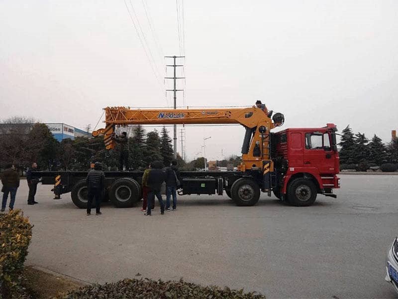 陜汽德龍前四后八20噸隨車吊