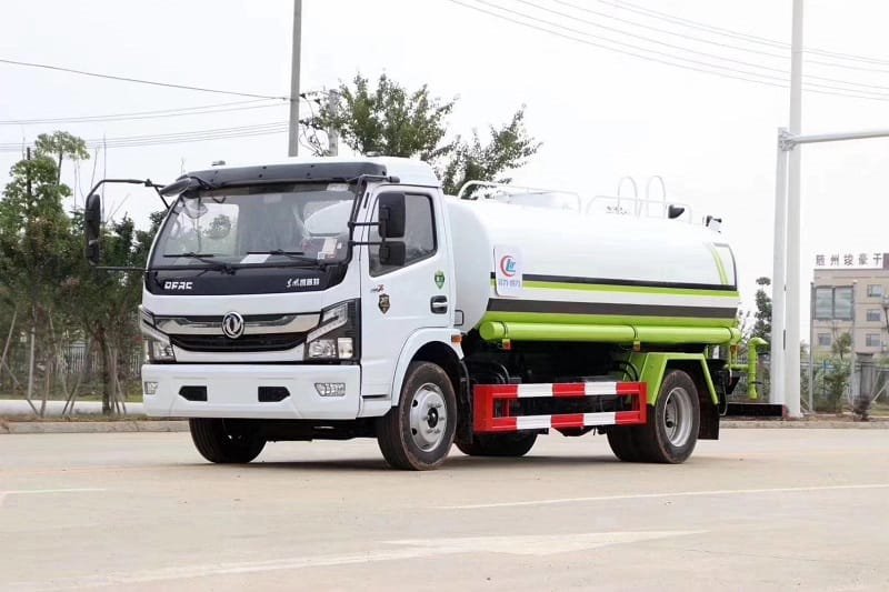 程力威牌CLW5180GLQC6瀝青灑布車