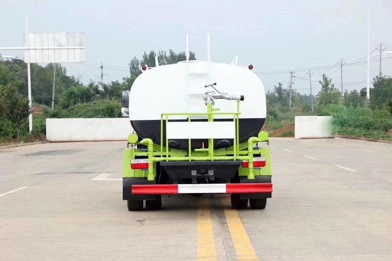程力威牌CLW5180GLQC6瀝青灑布車