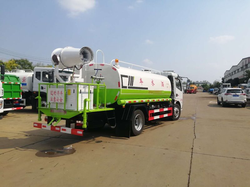 程力威牌CLW5120GSSYT6灑水車