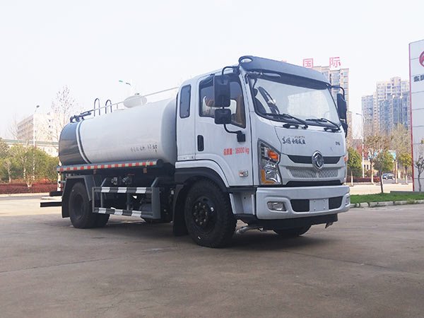 程力威牌CLW5161GSSD6灑水車