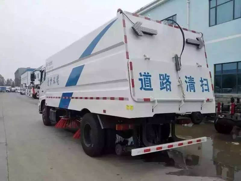 程力威牌CLW5180TSLD6掃路車(chē)