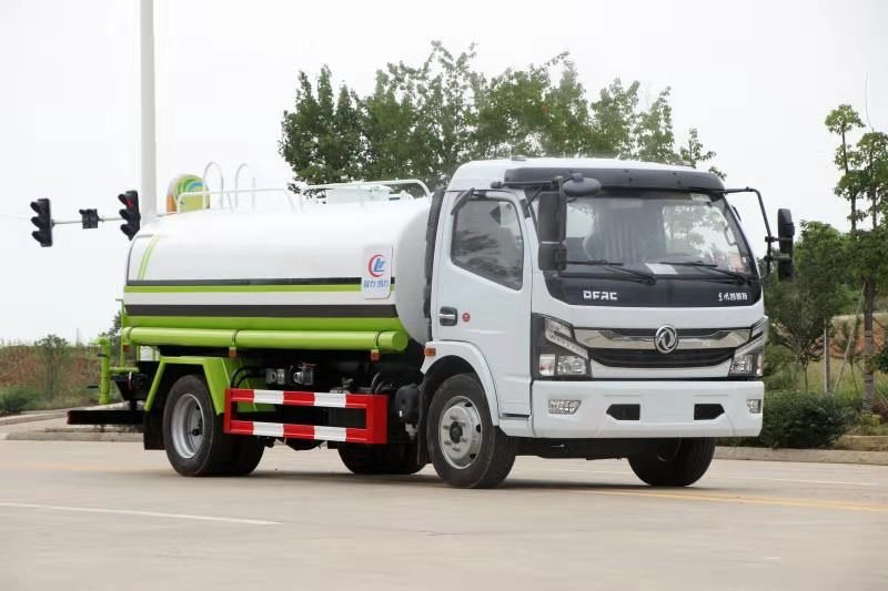 程力威牌CLW5072GPSD6綠化噴灑車