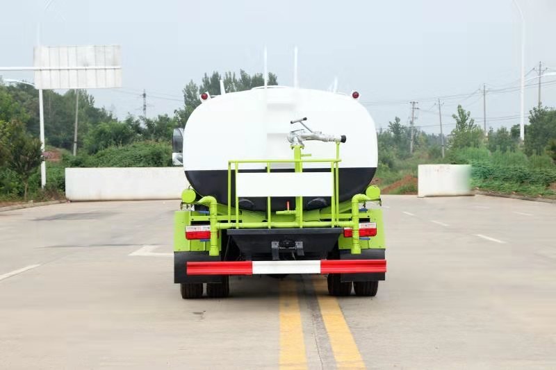 程力威牌CLW5072GPSD6綠化噴灑車
