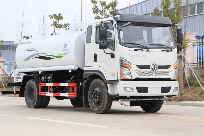 程力威牌CLW5182GPSZD6綠化噴灑車