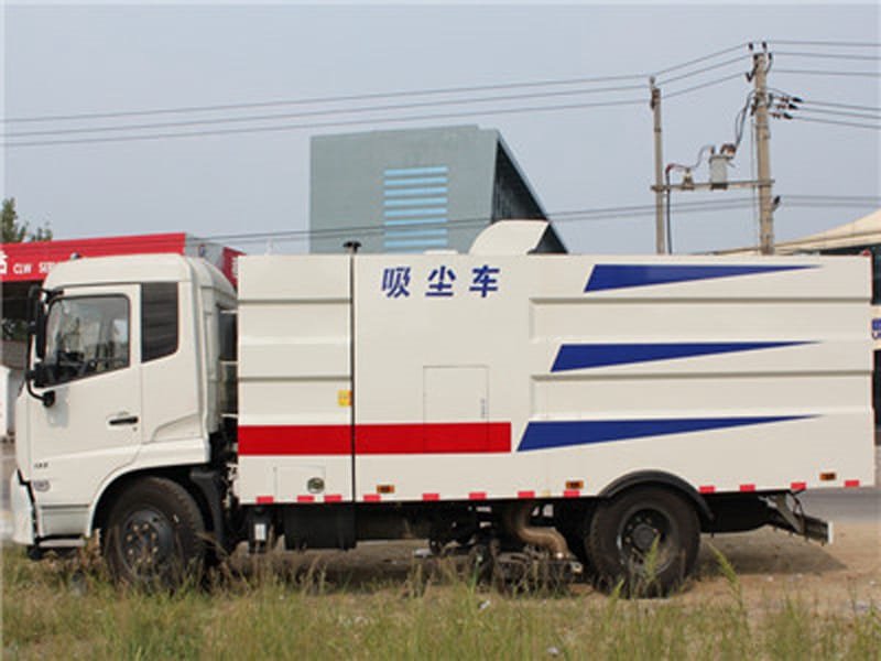程力威牌CLW5180TXCD6吸塵車