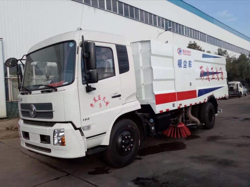程力威牌CLW5180TXCD6吸塵車