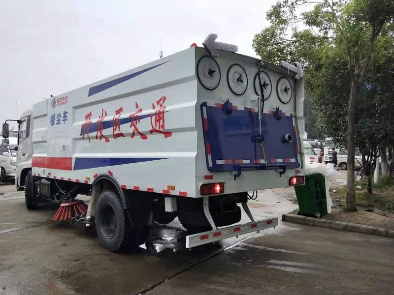 程力威牌CLW5180TXCHL6吸塵車