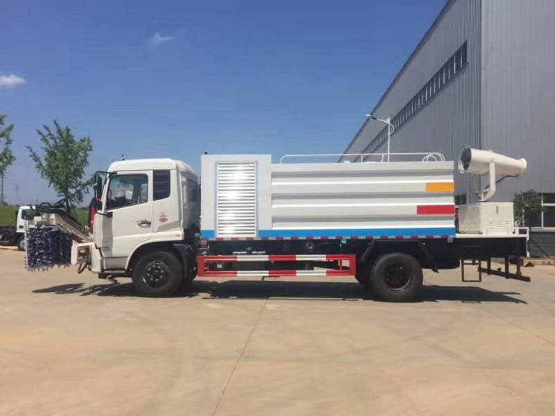 程力威牌CLW5180GQXRJ6護欄清洗車