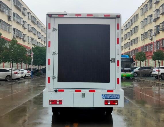 程力威牌CLW5047XXCC6宣傳車