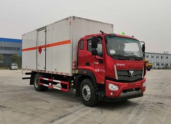 程力威牌CLW5180XRQB6易燃?xì)怏w廂式運(yùn)輸車