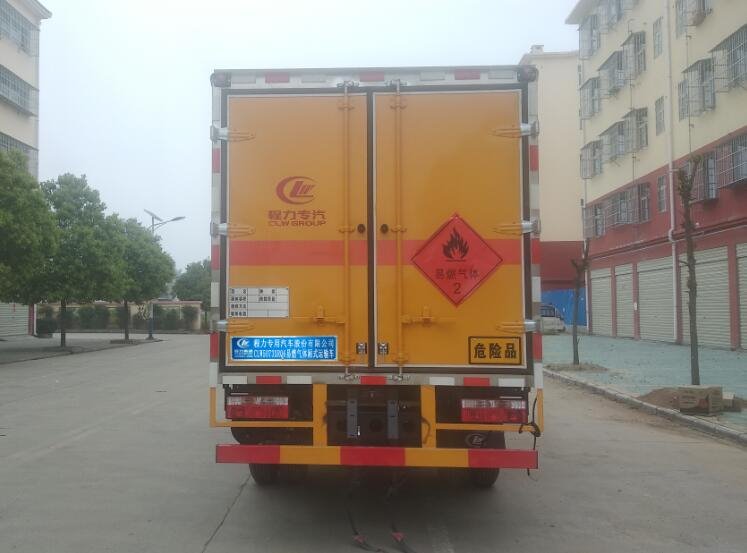 程力威牌CLW5073XRQ6易燃?xì)怏w廂式運(yùn)輸車