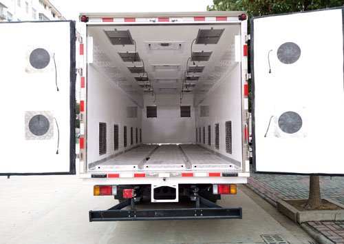 程力威牌CLW5110XCQQ6雛禽運(yùn)輸車(chē)