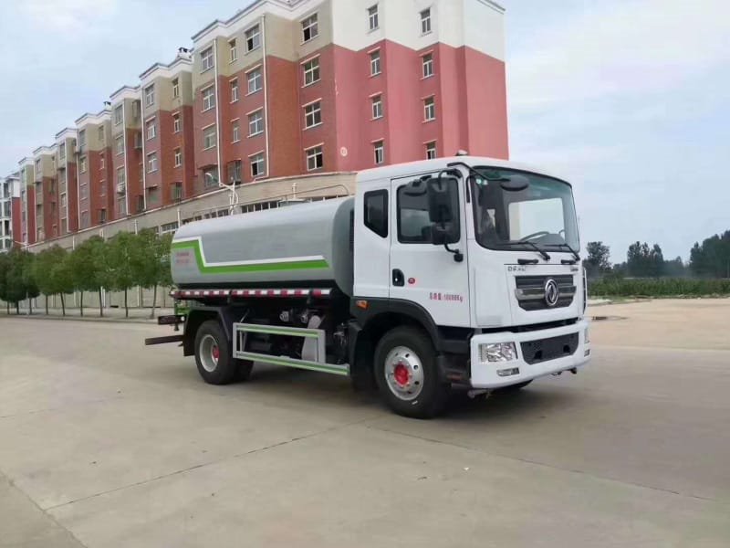 程力威牌CLW5180GLQ6瀝青灑布車