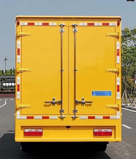 程力威牌CLW5090XDY6電源車