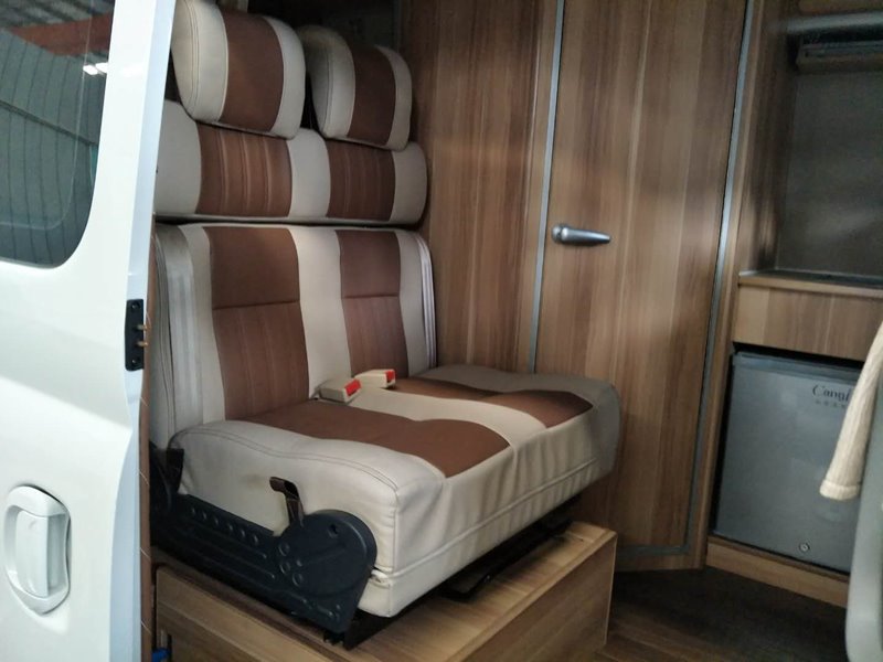 程力威牌CLW5042XLJZH6旅居車