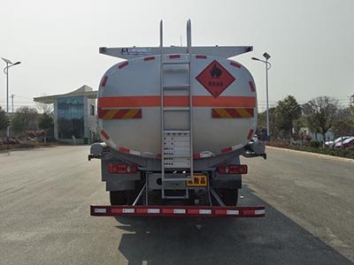程力威牌CLW5181GYYD6運油車
