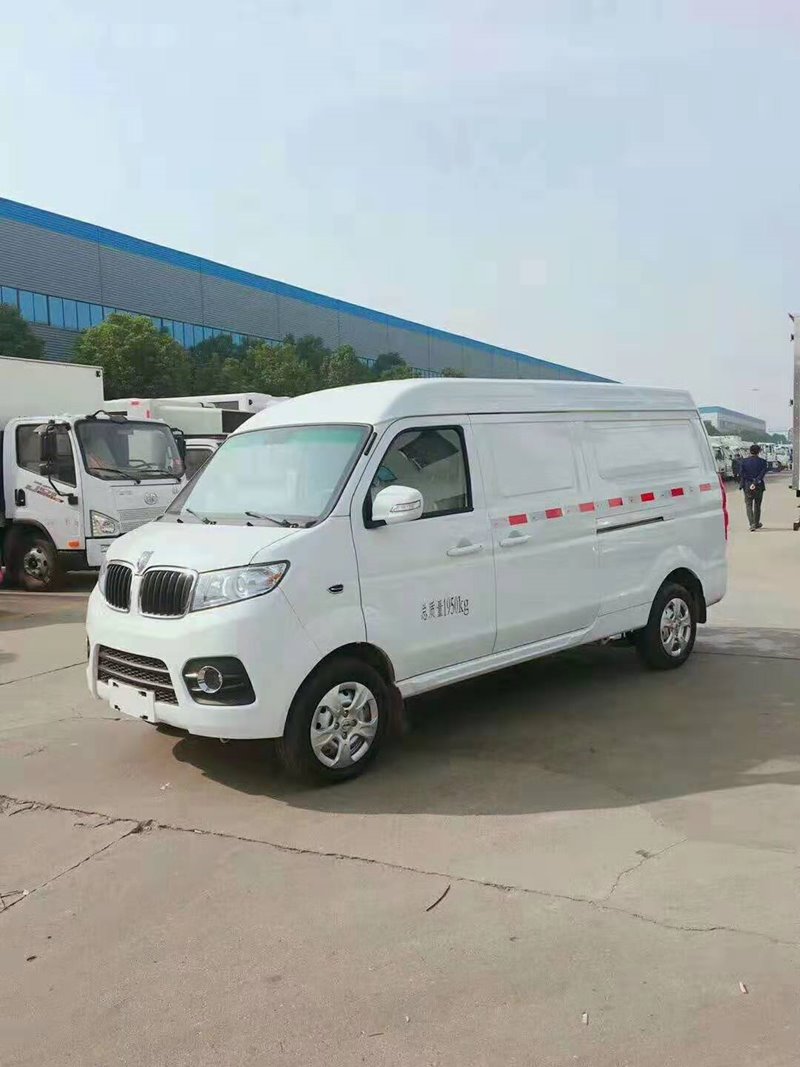 程力威牌CLW5020XLCSY6冷藏車