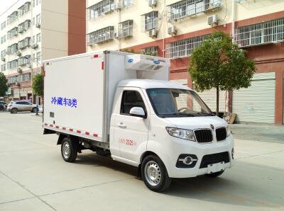 程力威牌CLW5022XLCJK6冷藏車