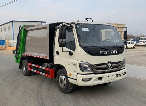 程力威牌CLW5070ZYS6CD壓縮式垃圾車