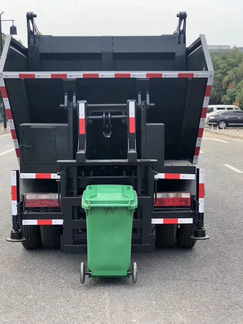 程力威牌CLW5078ZZZ6自裝卸式垃圾車(chē)