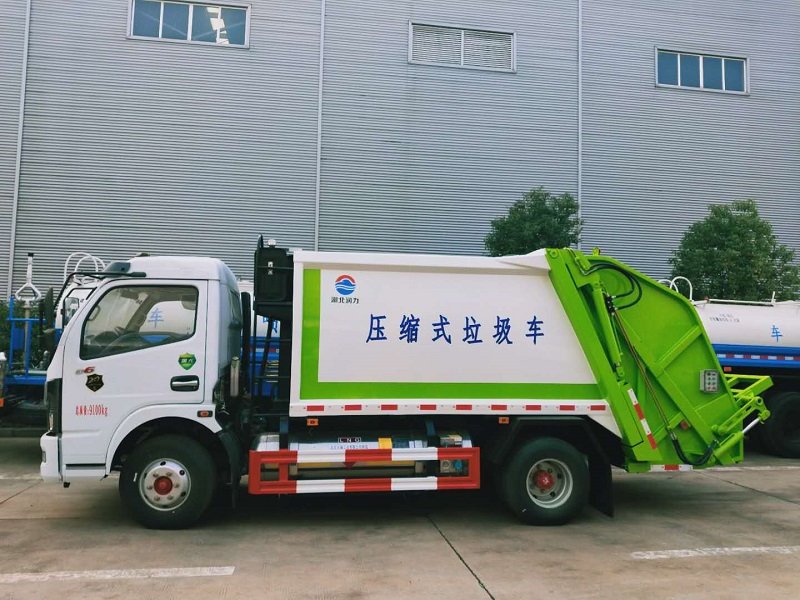 程力威牌CLW5090ZYS6壓縮式垃圾車(chē)