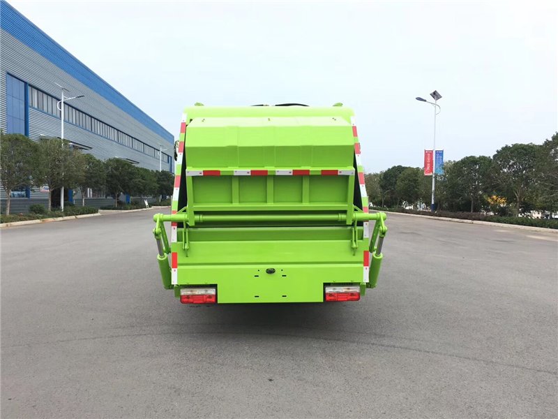程力威牌CLW5090ZYS6壓縮式垃圾車(chē)