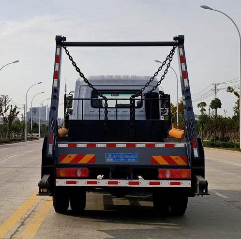 程力威牌CLW5160ZBS6CF擺臂式垃圾車
