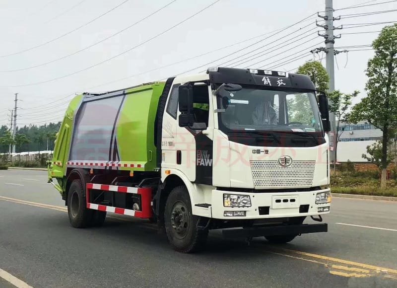 程力威牌CLW5180ZYSC6壓縮式垃圾車