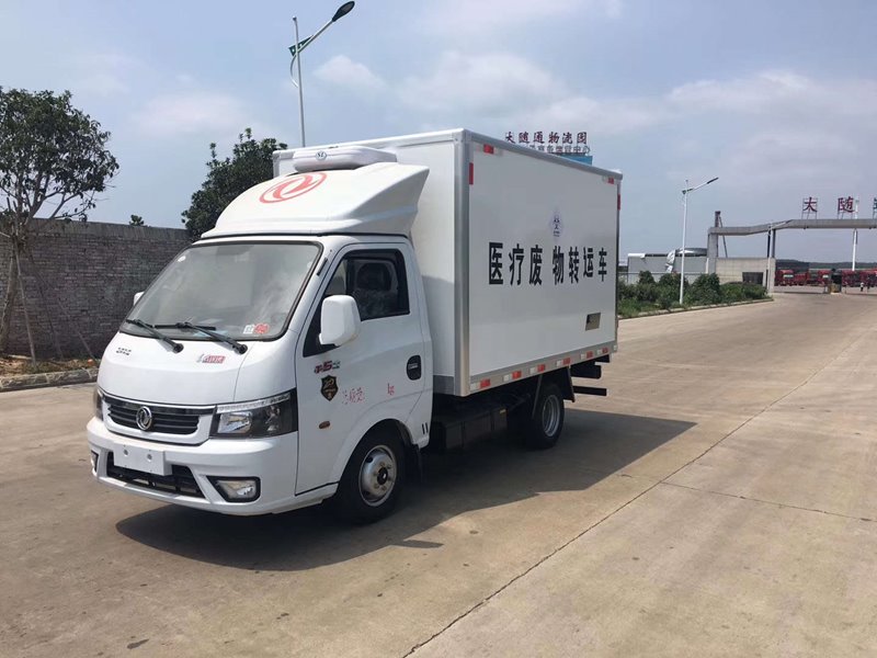 程力威牌CLW5030XYY6醫(yī)療廢物轉(zhuǎn)運(yùn)車