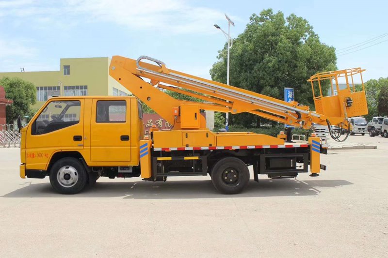 程力威牌CLW5050JGKJ6高空作業(yè)車